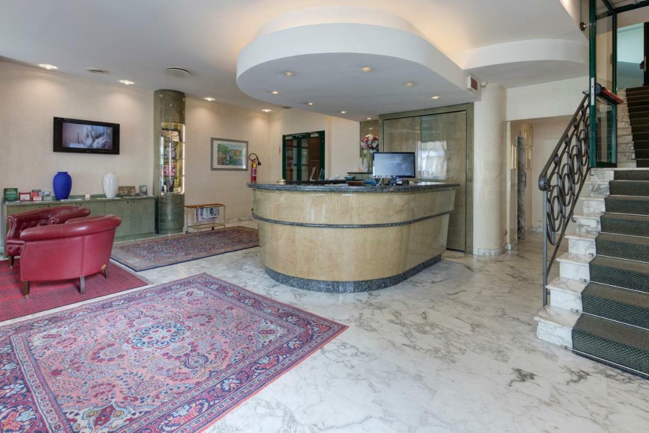 Palace Hotel Civitanova Marche Esterno foto